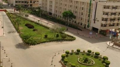 تجديد وتعيين 8 مديرين بجامعة الزقازيق (صور)