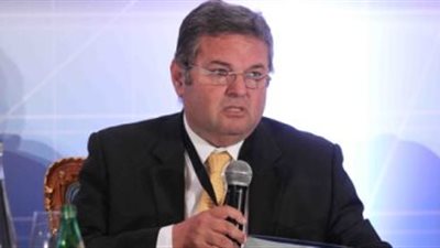 وزير قطاع الأعمال يوافق على محاكمة مدير عام بـ«بالقابضة للتشييد»