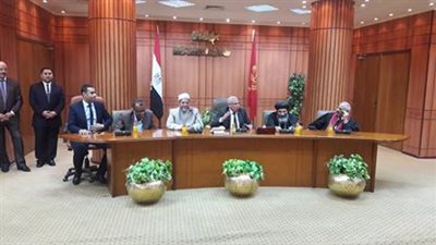 بالصور.. محافظ بورسعيد يستقبل الأنبا تادرس والمهنئين بعيد الأضحى