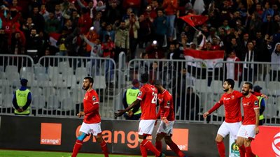 الأهلي يكتسح سيمبا التنزاني 5-0.. الأحمر يحافظ على صدارة مجموعته.. والشحات «مستر أسيست الجديد».. عودة ربيعة أبرز المكاسب.. وإراحة الأساسيين لتجنب الإصابات