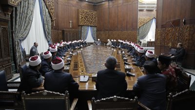 الإمام الأكبر للأئمة: الأزهر يعول عليكم في تبليغ رسالة الإسلام للبشرية