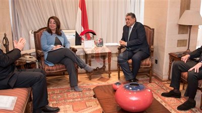 والي تستقبل مجلس إدارة جمعية رجال الأعمال لتطوير دار الهداية