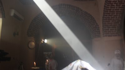 تعامد الشمس على مذبح كنيسة الملاك ميخائيل بالشرقية (صور)