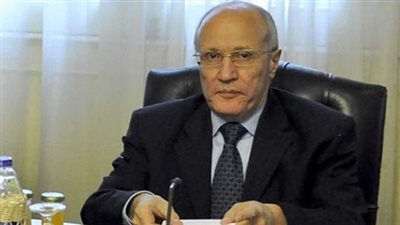 العصار ومحافظ أسوان يبحثان آخر مستجدات مشروعات التعاون المشترك