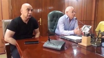 محافظ بورسعيد يعد حسام حسن بحل أزمته مع إدارة المصري