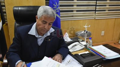 محافظ أسوان يعتمد نتيجة الإعدادية بنسبة نجاح ٧٢٪