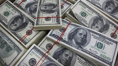 استقرار الدولار بنهاية تعاملات اليوم