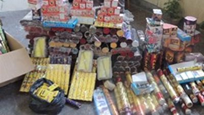 ضبط 2092 صاروخ ألعاب نارية في المنيا