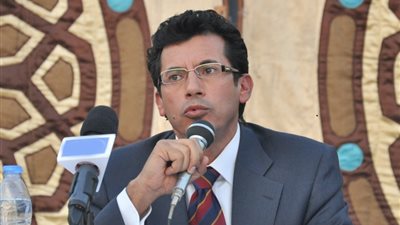 وزير الشباب والرياضة يرفض الاتصال بالمنتخب اليوم