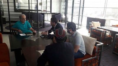 وفد من الكاف يزور مقر الأهلي في المغرب ويجتمع مع عدلي ومهدي