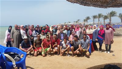 كلية علوم دمياط تنظم رحلة علمية للبحر الأحمر (صور)