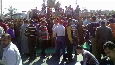 أهالى الشيخ زويد بشمال سيناء يحتجون على انقطاع الكهرباء