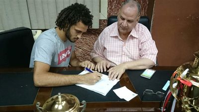 رسميا.. مصر المقاصة يضم مروان حمدي هداف النصر