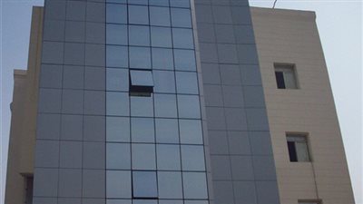 خبير: قانون الضرائب يخضع كل السلع المستوردة للضريبة