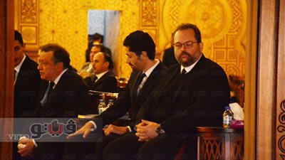 علي ربيع وشوبير وحمادة هلال في عزاء محمود عبد العزيز