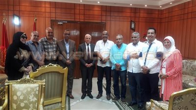 محافظ بورسعيد يشيد بجهود رؤساء الأحياء في عيد الأضحى