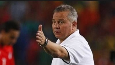 شوقي غريب: المسئولية على المنتخب تمنع التعاطف مع وردة