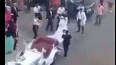 بالفيديو.. حفل زفاف يتحول لكارثة بسبب العريس وسائق ميكروباص