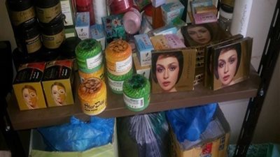 ضبط 2837 أداة ومستلزمات تجميل بحوزة راكب قادم من بيروت