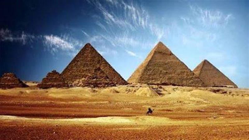 أهرامات الجيزة -