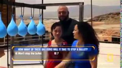 بالفيديو.. شاهد كيف تتمكن بالونات المياه من التصدي لرصاصة