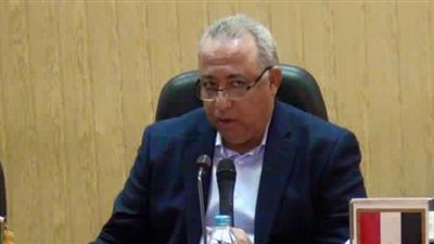 محافظ الشرقية يهنئ فريق الكرة بالفوز الأول في الدوري