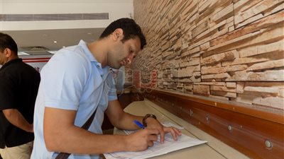 محمد أبو العلا يقدم أوراق ترشحه في انتخابات الزمالك