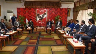 مجلس الأهلي يستقبل وزير الشباب والرياضة (صور)