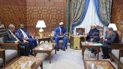 الطيب يعلن استعداد الأزهر لتقديم كافة أشكال الدعم للشعب الصومالي