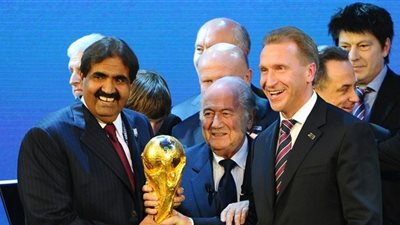 الضغوط تتزايد لسحب حق تنظيم نهائيات كأس العالم 2022 من قطر