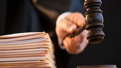 بدء التحقيق في واقعة تعذيب طفلة على يد والدها وزوجته بالمرج