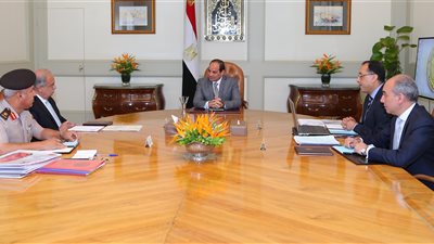 السيسي: الدولة تبذل جهدا كبيرا لتوفير مساكن لائقة للمواطنين