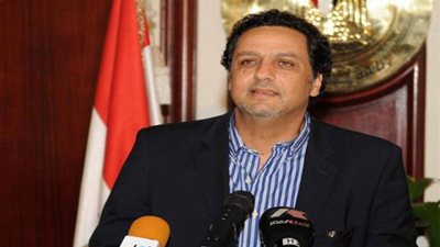 عبد العظيم: جبهة الضمير الوطنى «سلقت» الدستور !!