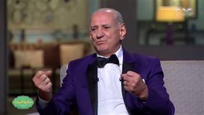 مشاهير عملوا برعي الغنم قبل الشهرة.. جورج زامفير: «بدأت حياتي راعيا للغنم.. واكتشفت الله بفضل آلة البان فلوت».. على عبد الله صالح بدأ حياته بالمهنة ووصل لرئاسة اليمن.. و«بيلون دهمن»