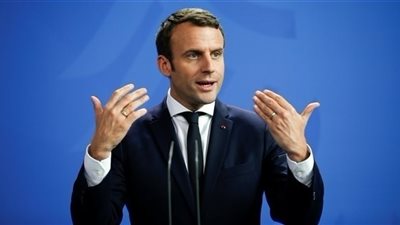 فرنسا تتوعد بشن غارات جوية على سوريا حال استخدام غاز السارين