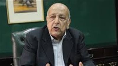 حسين صبور يطالب بإعادة النظر في أسعار أراضي الإسكان المطروحة