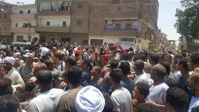 تشييع جثمان شهيد الوطن في حادث العريش إلى مثواه الأخير بالأقصر