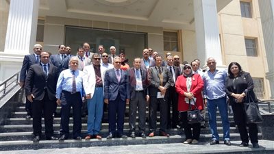 خلال استقباله وفدا برلمانيا من لجنة الإدارة المحلية.. محافظ الإسكندرية: خطة لتطوير العشوائيات.. الانتهاء من مشروع كاميرات مراقبة المرور.. نحتاج إلى دعم في قطاع التموين