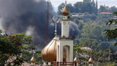 انفجارات تهز بلدة فلبينية يحاصرها «داعش»