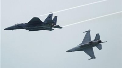 طيران الاحتلال يقصف موقعا للمقاومة الفلسطينية في غزة