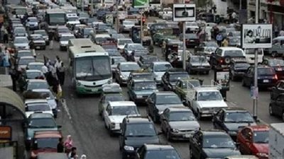 كثافات مرورية باتجاه الكلية الحربية بسبب تعطل أتوبيس بمحور جوزيف تيتو