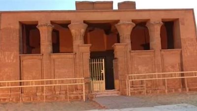 مقبرة بيتوزيريس بتونا الجبل تبوح بأسرارها بعد ١٠٠ عام على اكتشافها