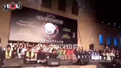 «فرق سماع» تقدم عرضا جماعيا على مسرح بئر يوسف بالقلعة (فيديو)