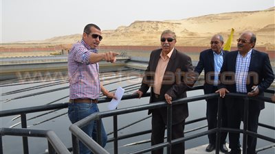 بالصور.. محافظ الإسماعيلية يتفقد التشغيل التجريبي لمحطة معالجة الصرف