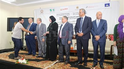 بالصور.. محافظ دمياط يزور مركز تكنولوجيا الأثاث