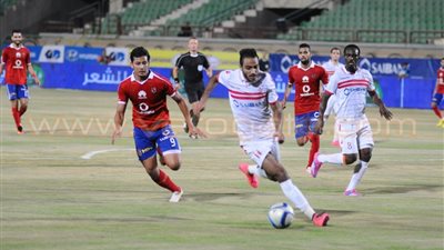 التعادل السلبي يفرض نفسه على قمة الأهلي والزمالك بعد 60 دقيقة