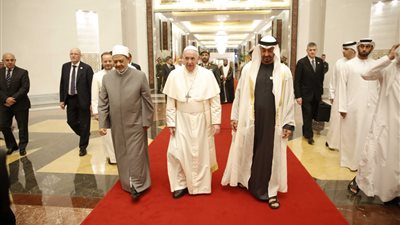 صحف الإمارات تحتفي بزيارة شيخ الأزهر وبابا الفاتيكان لأبوظبي
