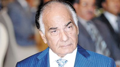 محمد فريد خميس يقدم 20 منحة دراسية مجانية لطلاب الصومال