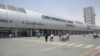 سلطات المطار تنفى منع قيادى بحزب الحرية والعدالة من السفر