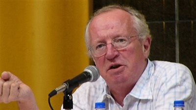 روبرت فيسك: خطة تطوير السعودية 2030 مغامرة تشبه حرب اليمن